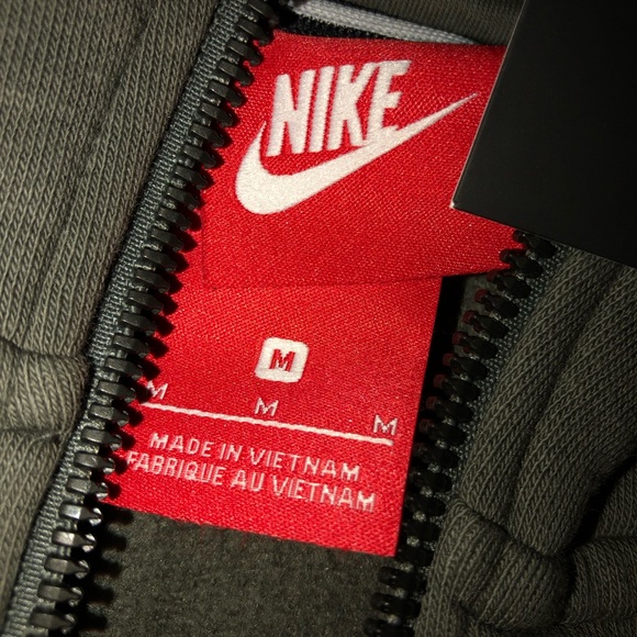 NIKE HOODIE - Picture 3 of 3